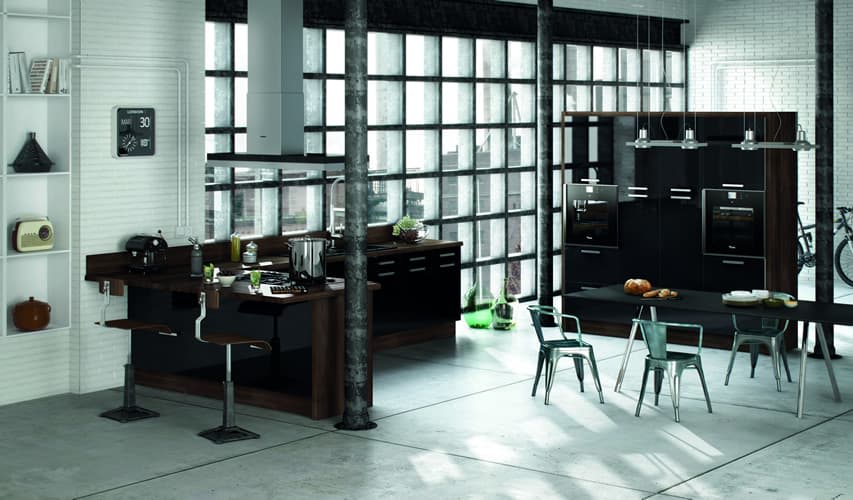 Sorrento Gloss Black